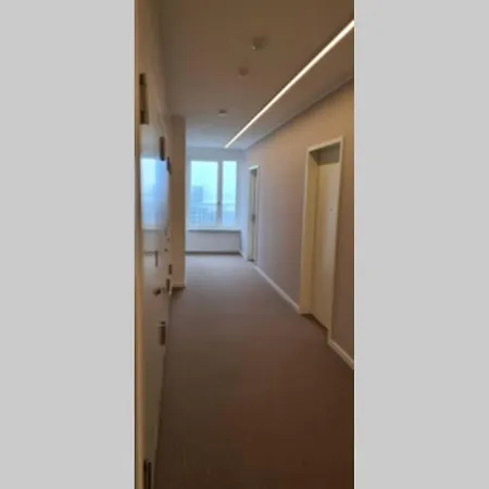 Ueber Den Wolken Berlino